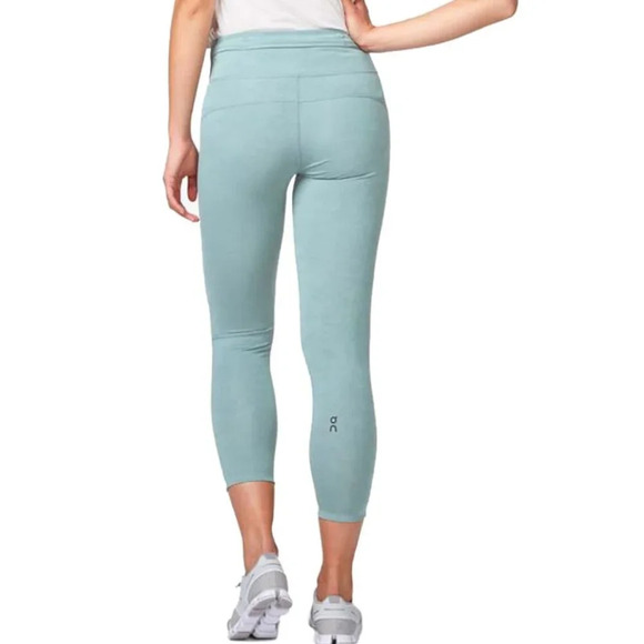 On Running Women's 7/8 Running Tights size XS or Small - Picture 12 of 14